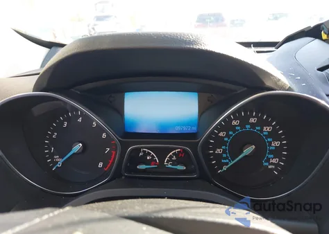 2016 Ford Escape S z USA, uszkodzony, nr VIN 1FMCU0F79GUC48963